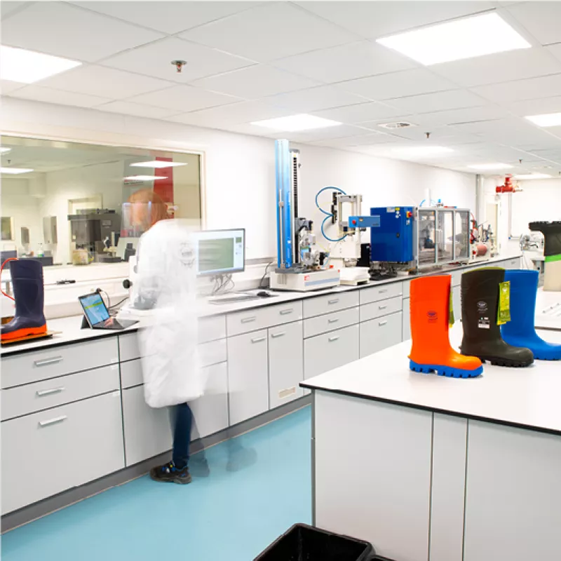 Bekina Compounds en their new state of the art Lab 